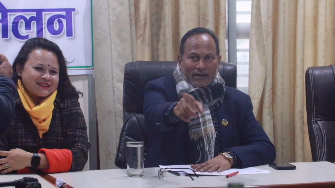 साँढे घिसारेको गलत हल्ला फैलाएको भन्दै मेयर इश्तियाक अहमद खाँको पत्रकार सम्मेलन