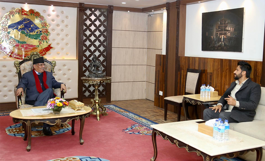 रवि लामिछाने प्रधानमन्त्रीलाई भेट्न बालुवाटार पुगे