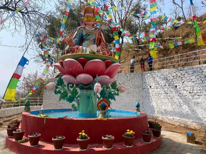 काठमाडौं । काभ्रे जिल्ला तेमाल गाउँपालिका वडा नं. ८ मा निर्माणकार्य सम्पन्न भई गुरु पद्म सम्भव ( गुरु रिन्पोछे) प्रतिमा प्राण- प्रतिष्ठान भर्ने (रब्ने) फागुन १७ गते बुधबार हुने भएको छ ।