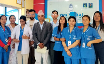 डकदेखि सदनसम्म सेवा : एकै दिन तीन स्थानमा निःशुल्क दन्त शिविर, हजारौँ अनुहारमा मुस्कान फर्काउँदै ॐ समाज डेण्टल अस्पताल