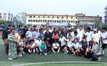 वडा नं. ५ र वडा नं. १६ बीच स्व. मुकुन्द रिजाल स्मृति फुटबलको महामुकाबला हुँदै